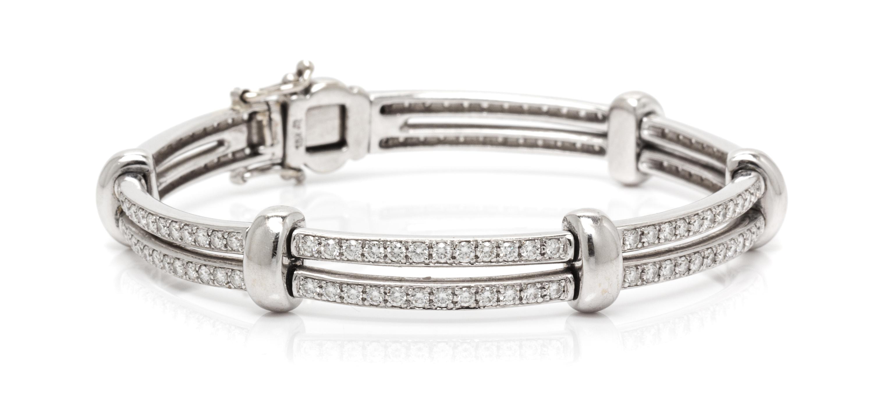 An 18 Karat White Gold and Diamond Bracelet, 18.80 dwts.