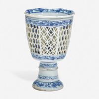 A Chinese blue and white porcelain reticulated stemmed cup 青花镂空高足杯 17th/18th century ??????