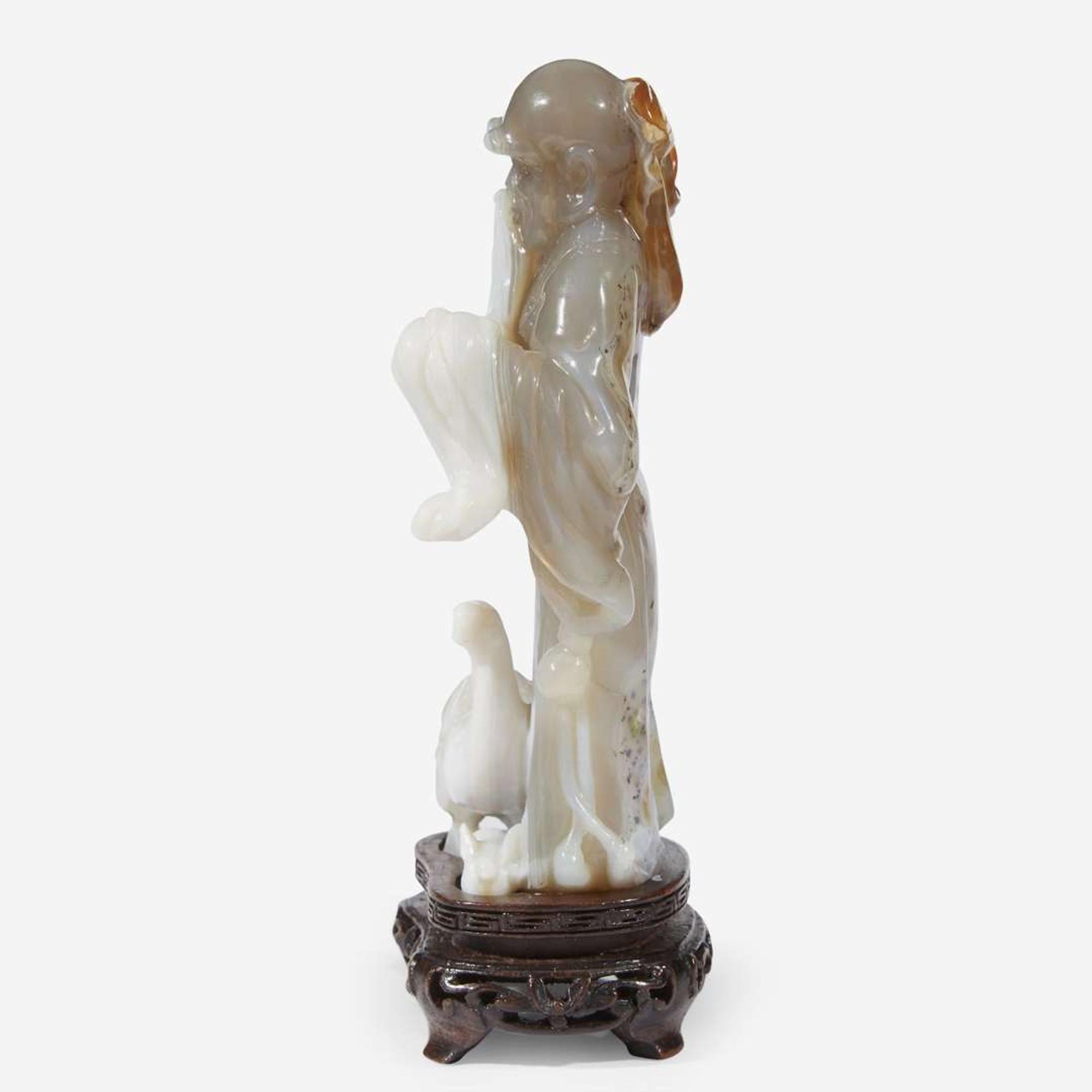 A Chinese carved agate figure of Wang Xizhi 玛瑙俏雕王羲之 20th century ????