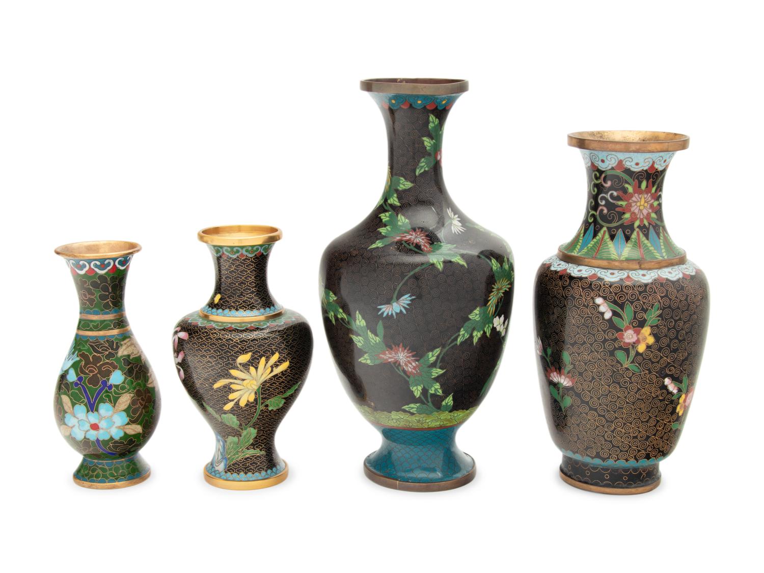 18 Japanese and Chinese Cloisonné Enamel Articles