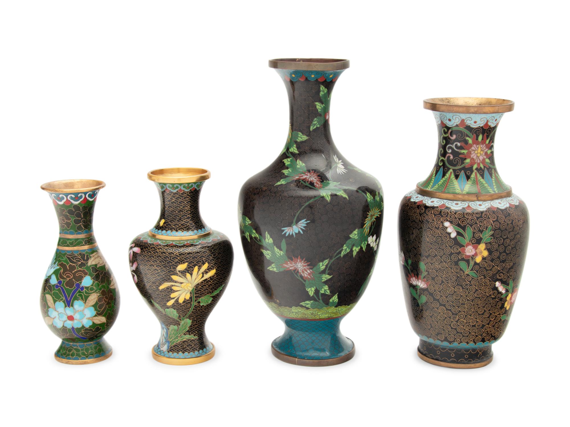 18 Japanese and Chinese Cloisonné Enamel Articles