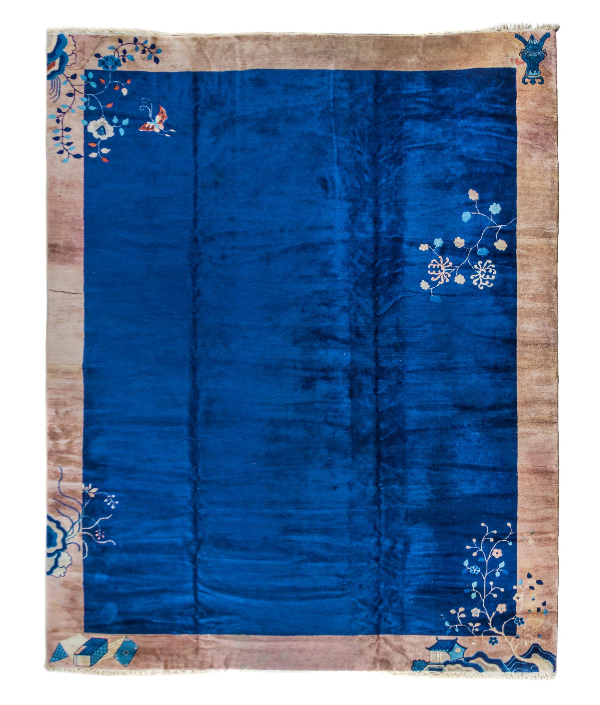 A Chinese Wool Rug — FIRST HALF 20TH CENTURY