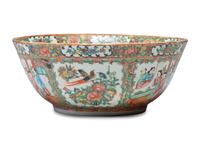A Rose Medallion Center Bowl and Stand