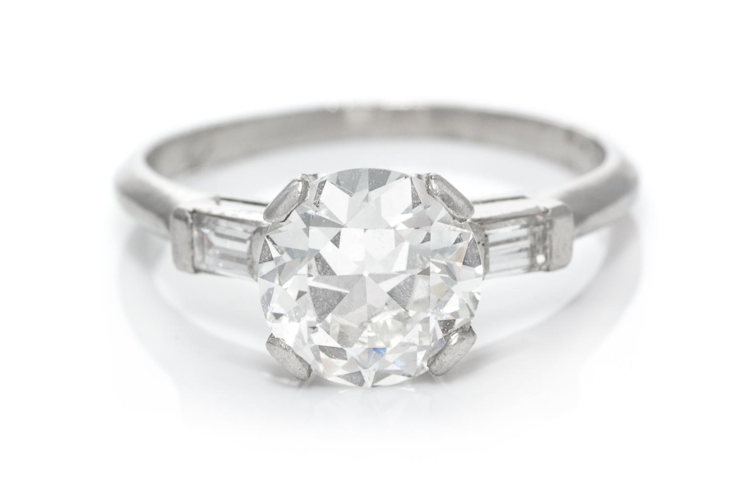 A Platinum and Diamond Ring, 3.40 dwts.