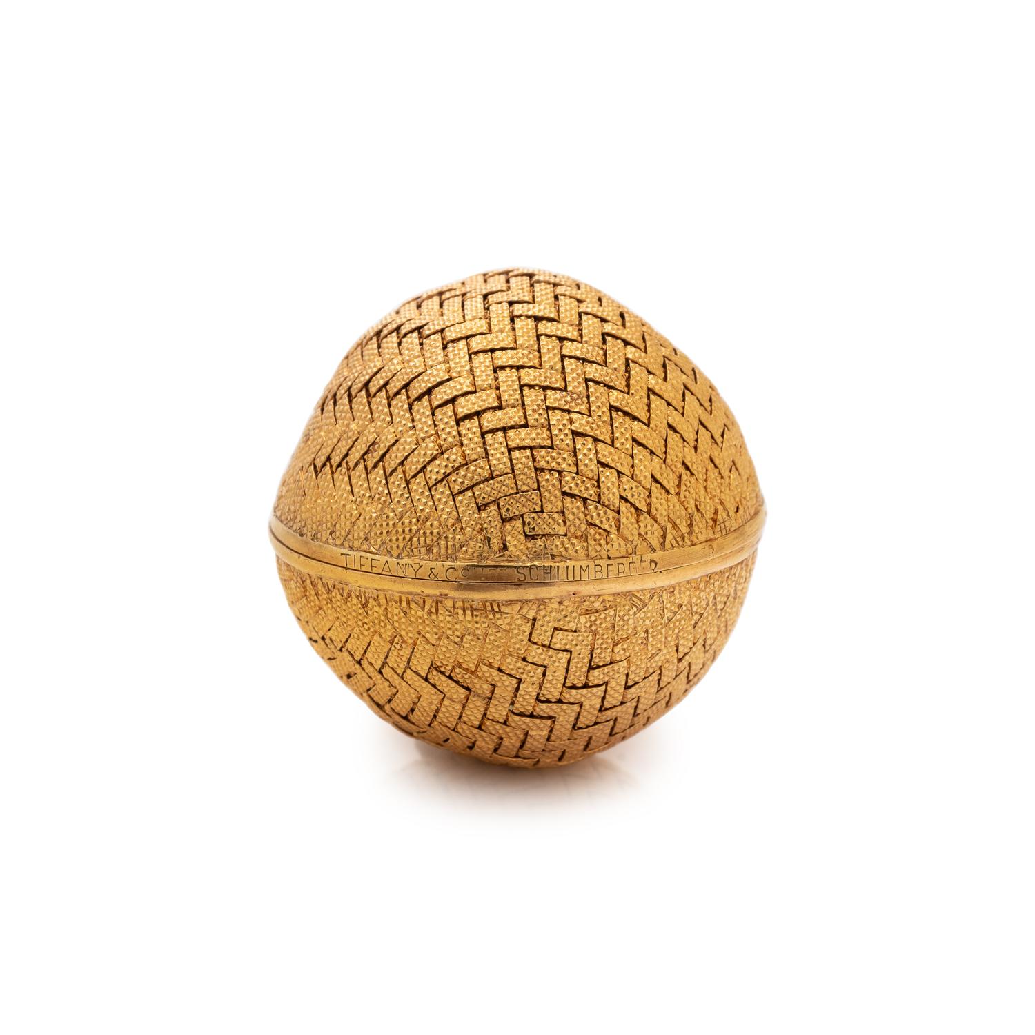 TIFFANY & CO., SCHLUMBERGER, YELLOW GOLD PILLBOX