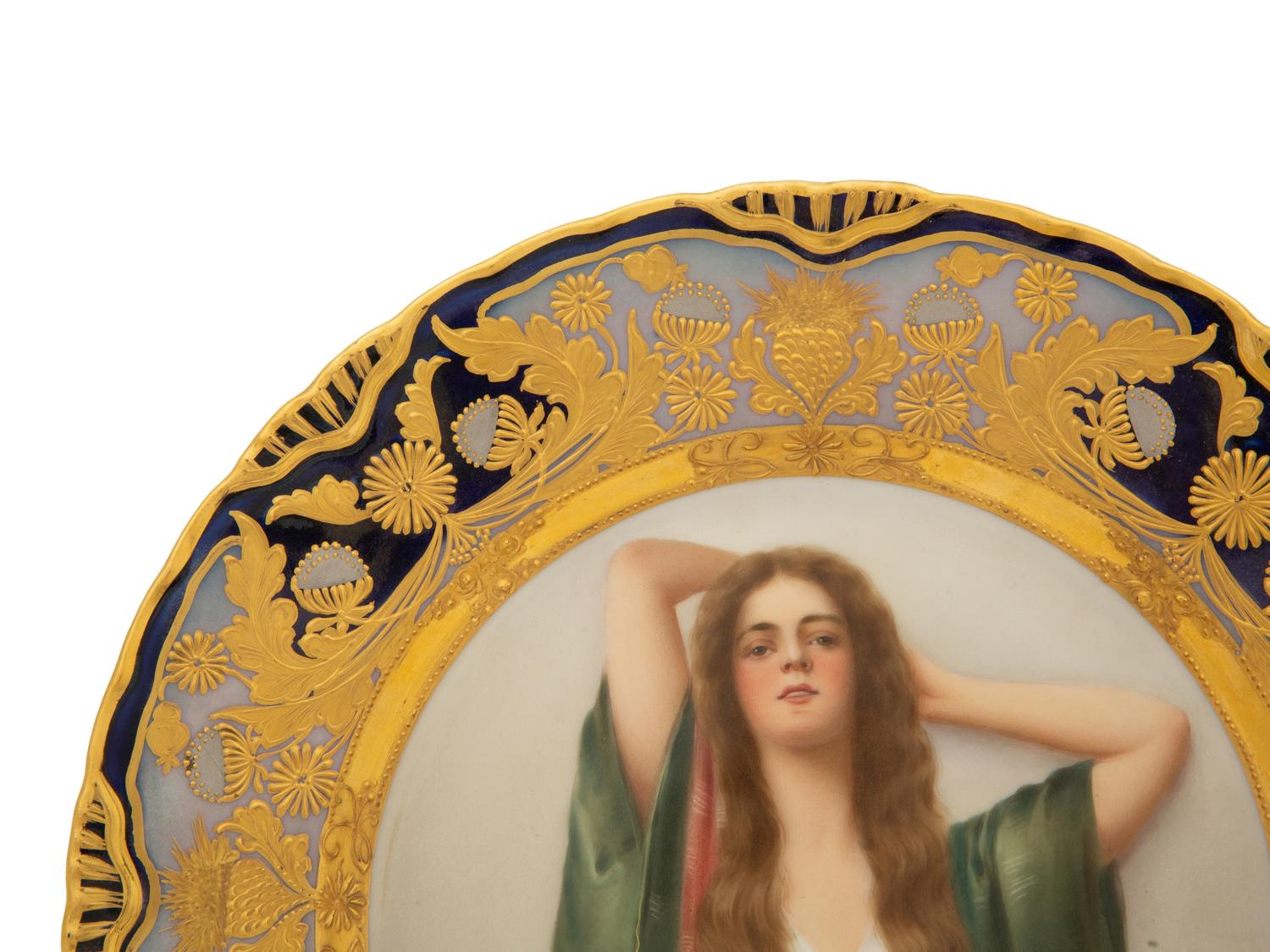 A Vienna Porcelain Cabinet Plate — 19TH CENTURY