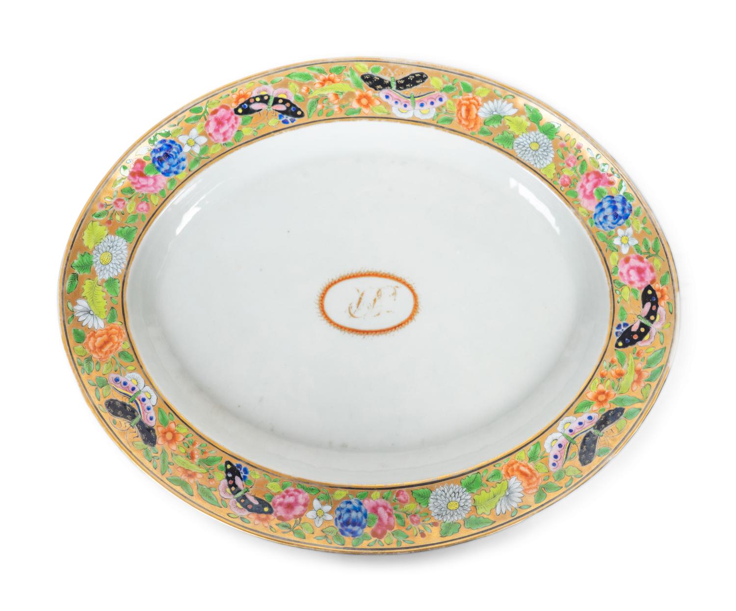 A Chinese Export Porcelain Tureen and Tray — 19TH CENTURY