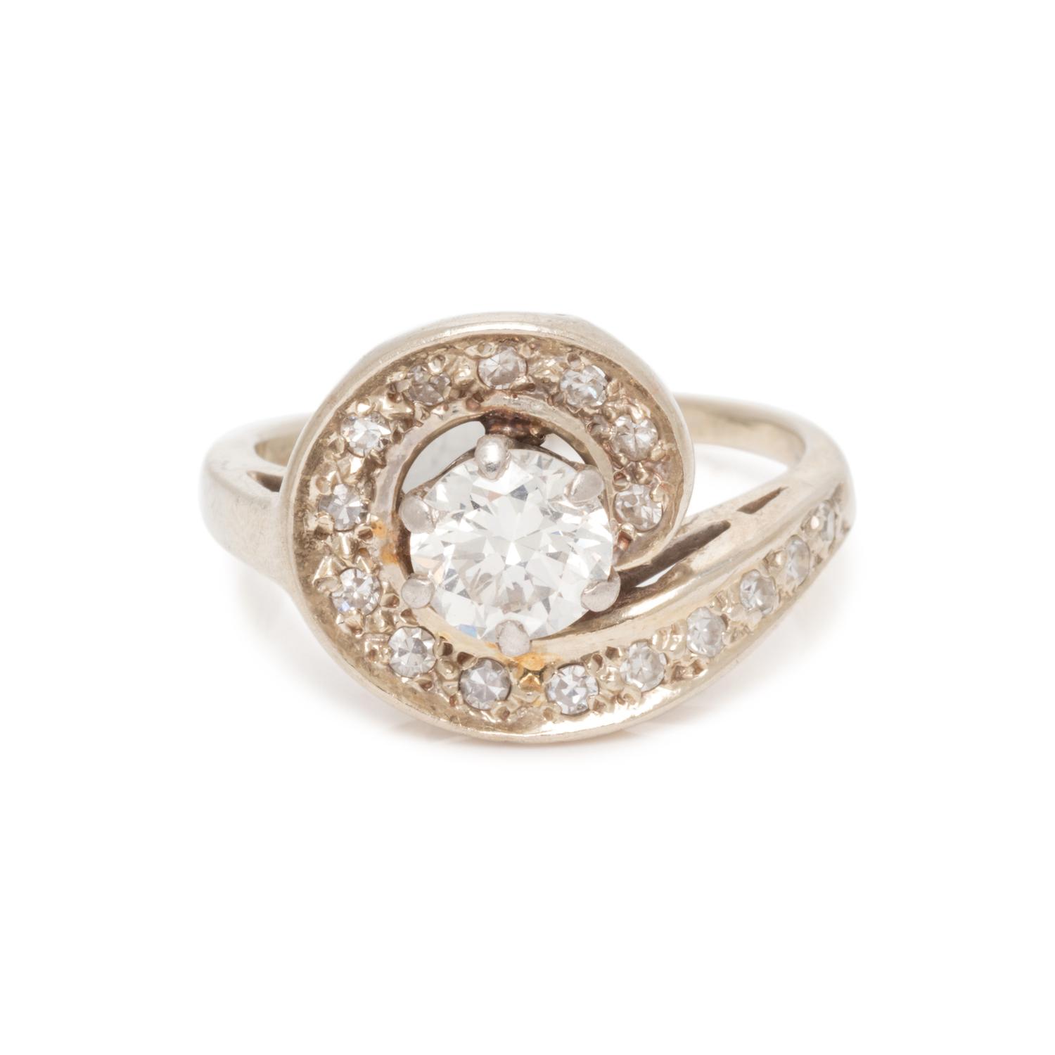DIAMOND RING