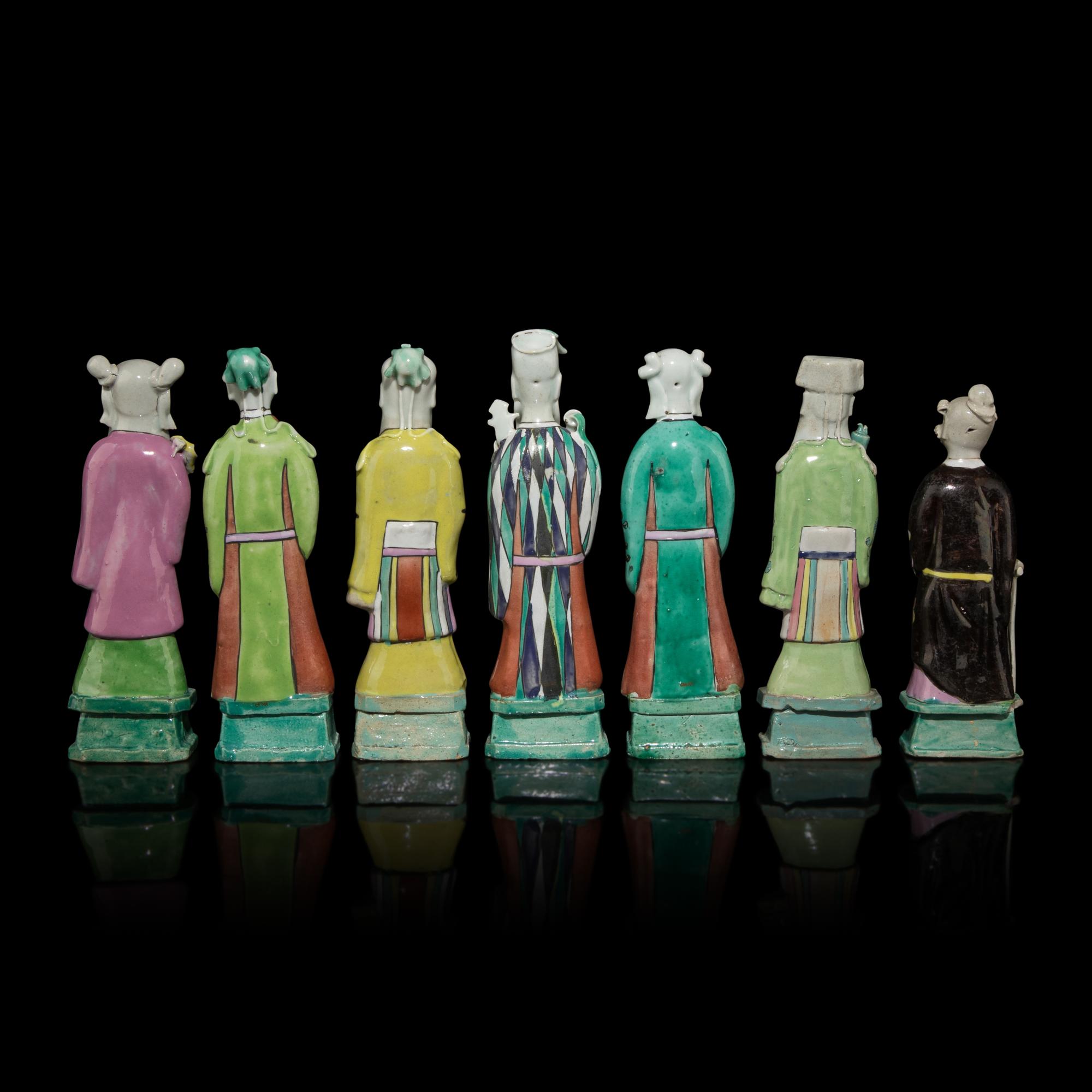 Seven Chinese Famille Rose Porcelain Figures of Daoist Immortals, 19th-20th Century 晚清-民國 粉彩神仙像一組七件
