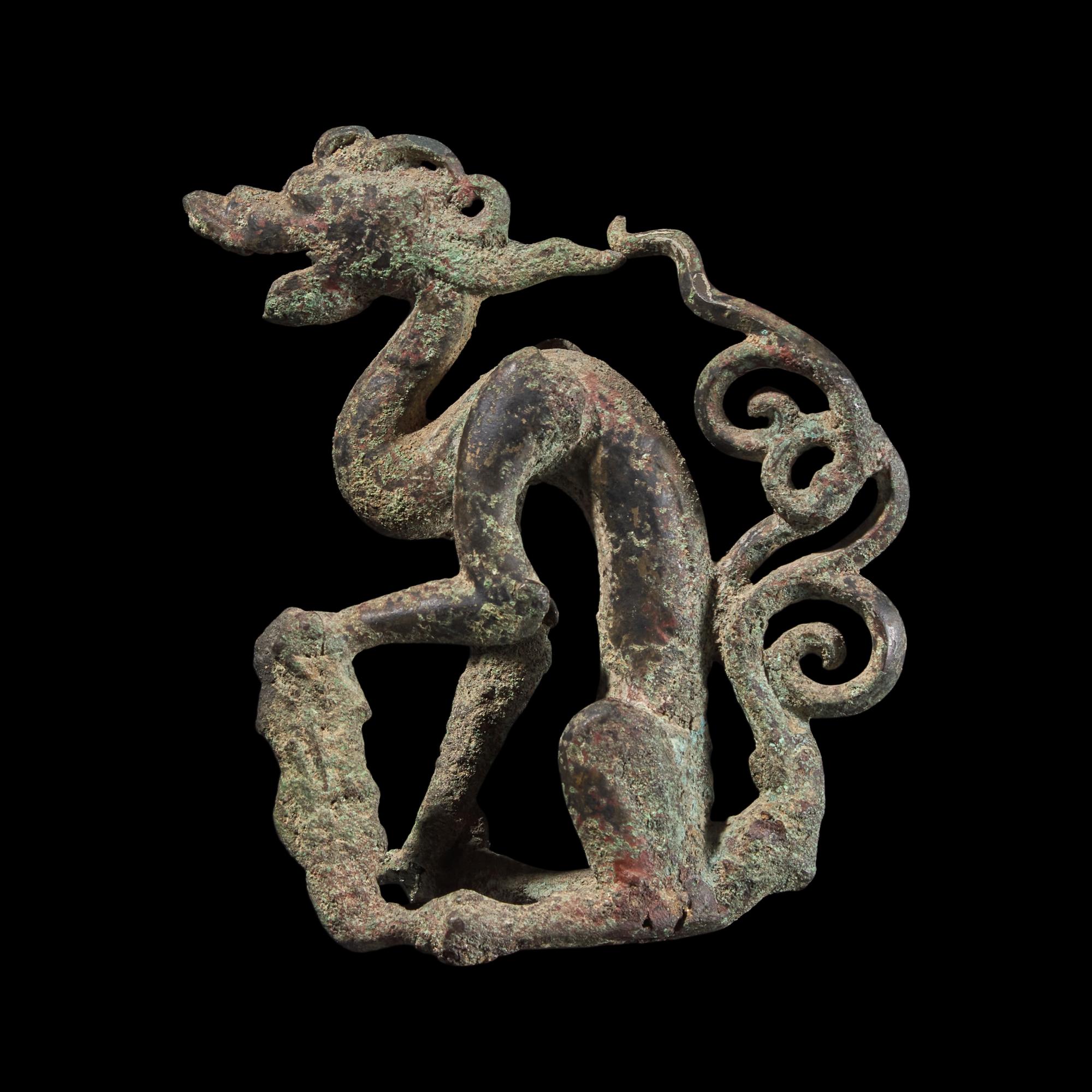 A Chinese Bronze Figure of a Dragon, Possibly Song/Yuan Dynasty 或為宋元 青銅龍