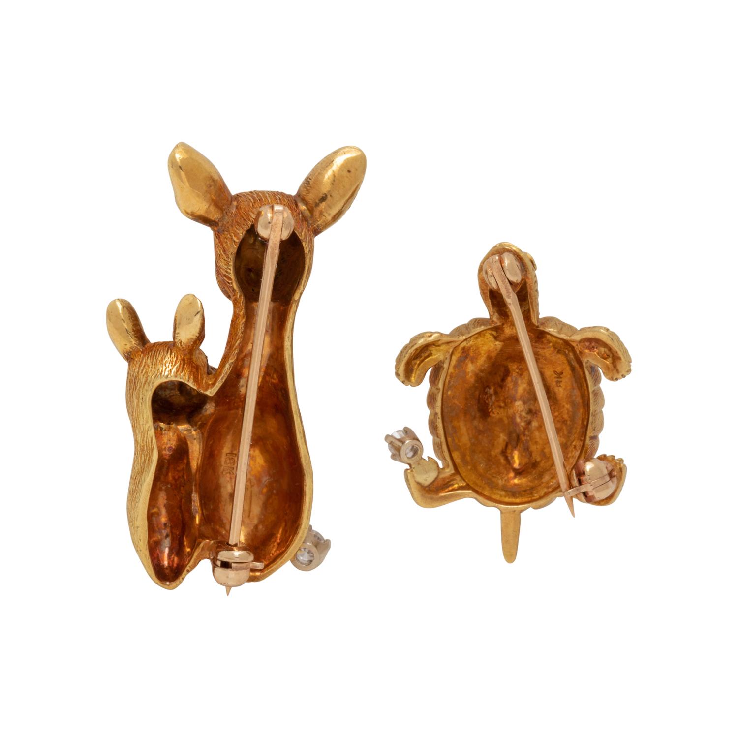 COLLECTION OF YELLOW GOLD ANIMAL BROOCHES