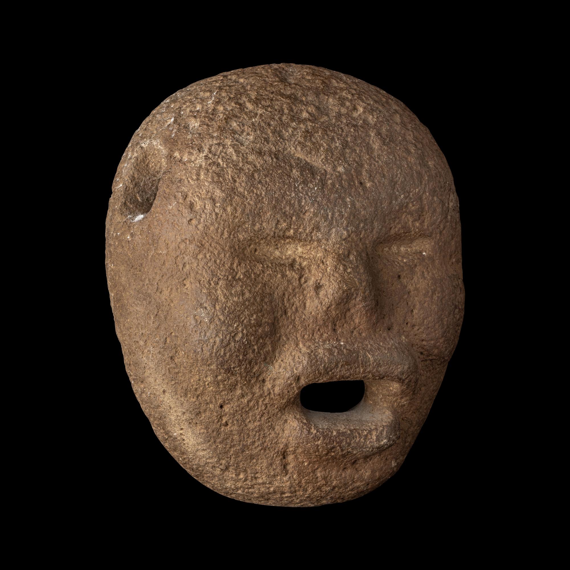 A Cotzumalhuapa Stone Mask