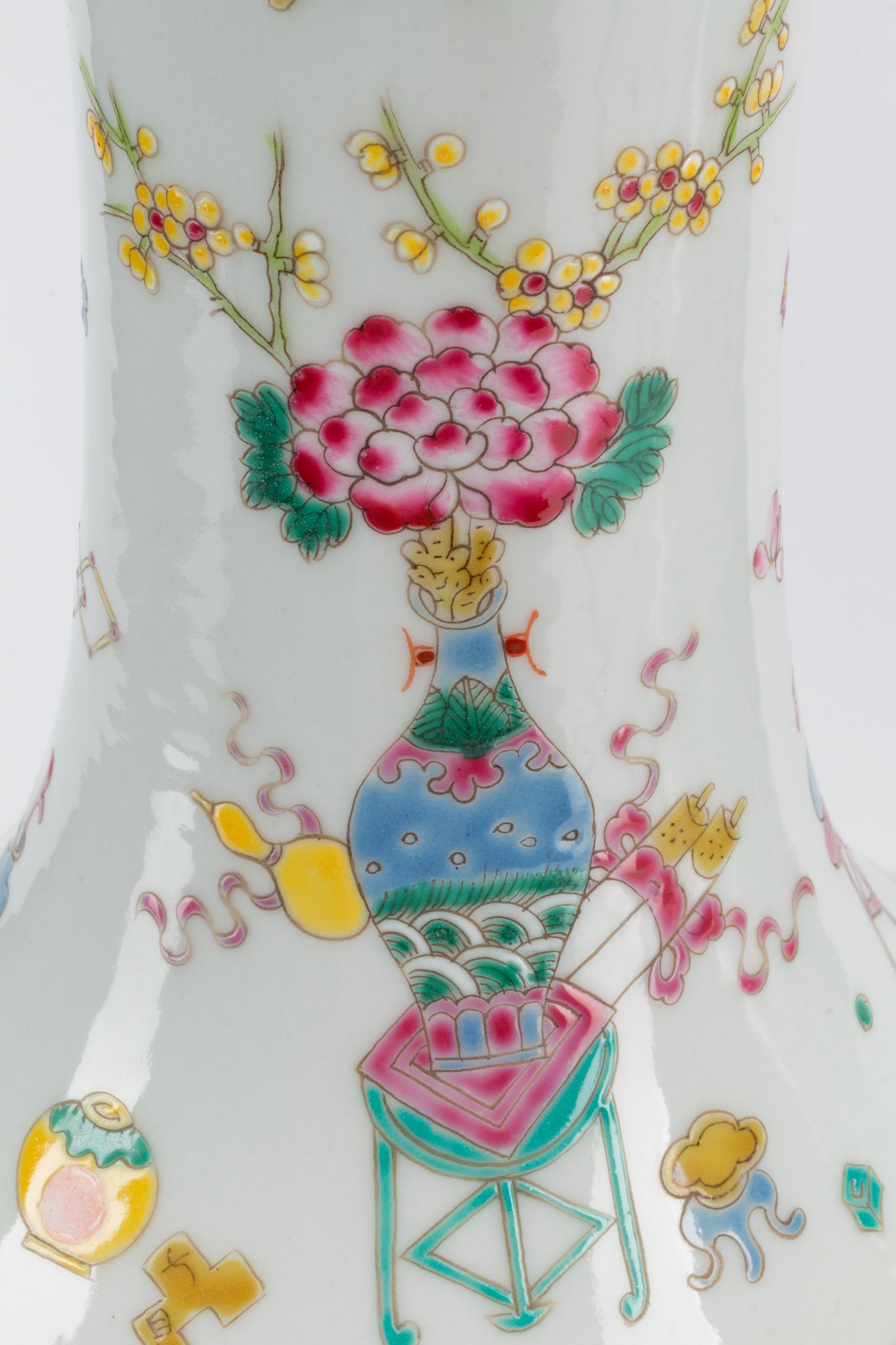 A Pair of Chinese Export Enameled Porcelain Vases