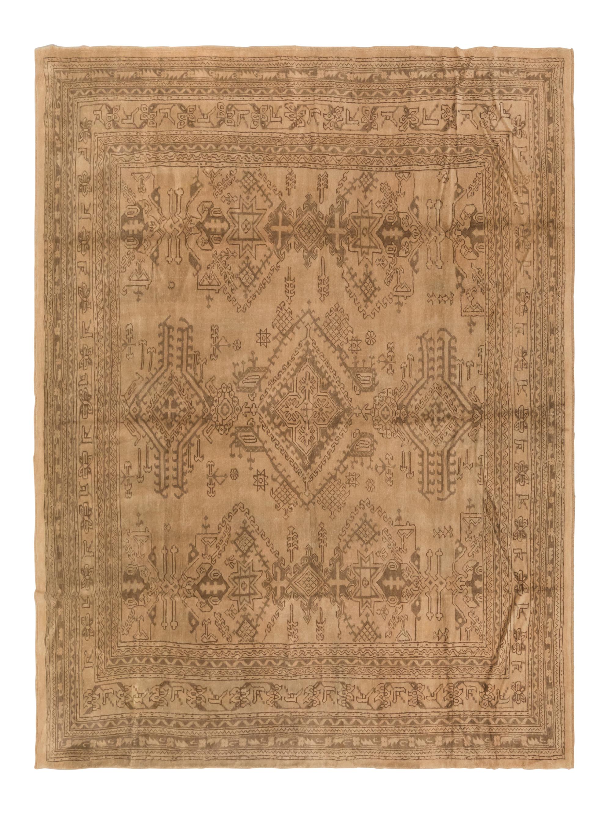 An Oushak Carpet