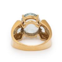 Aquamarine and Yellow Gold Ring