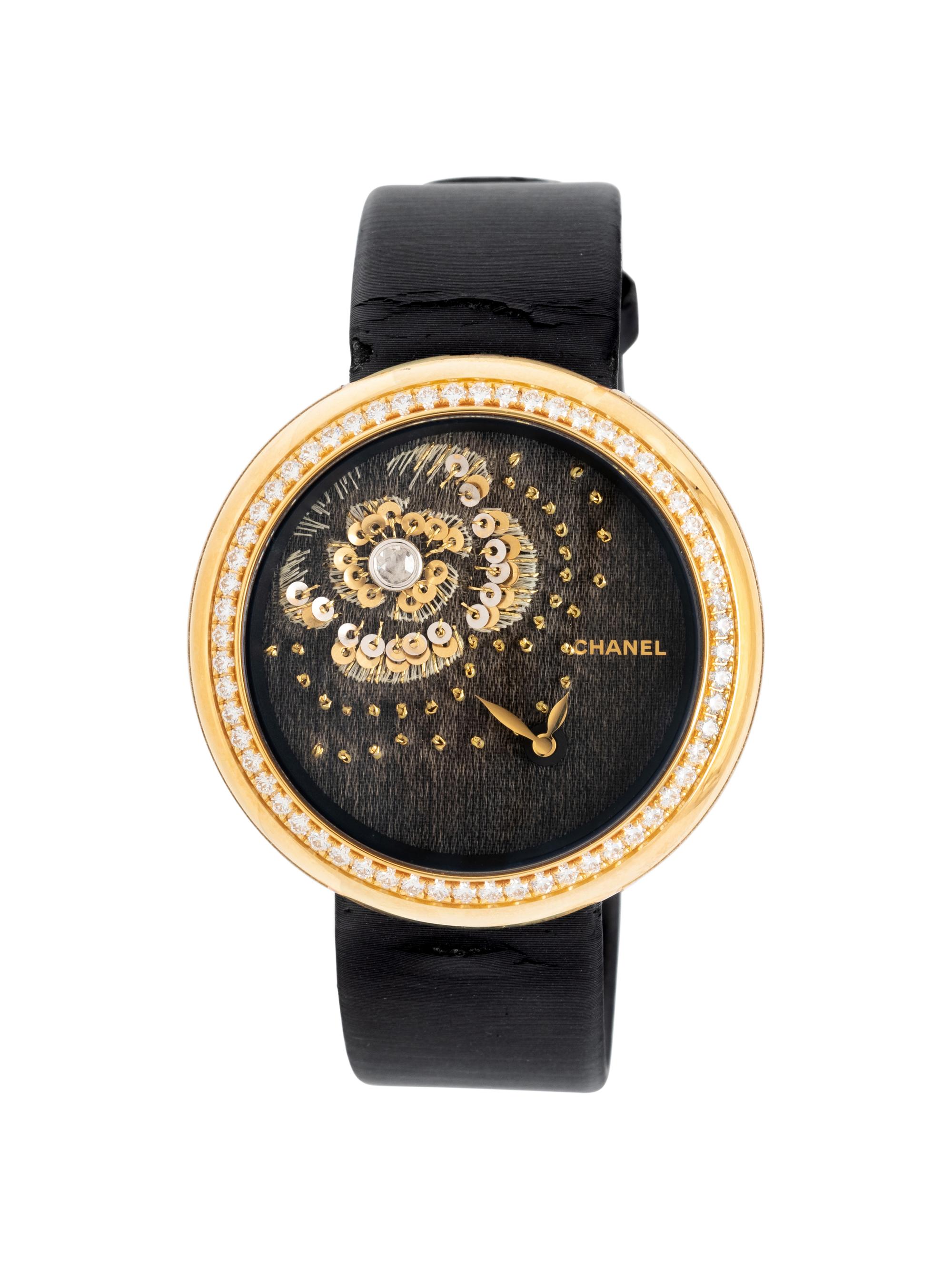 CHANEL, REF. H3822 18K YELLOW GOLD 'MADEMOISELLE PRIVÉ' WATCH