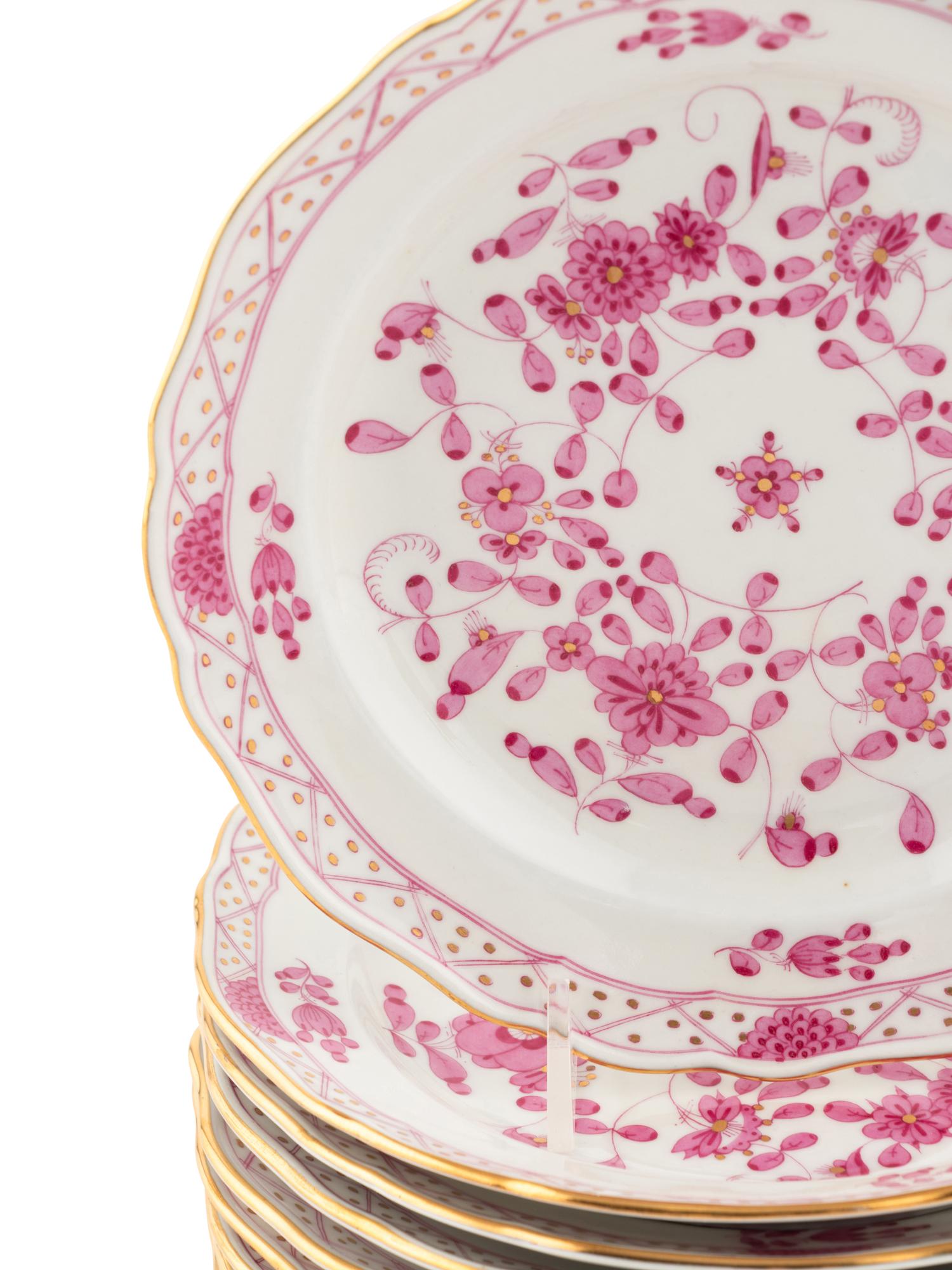 A Set of Nine Meissen Porcelain Dessert Plates