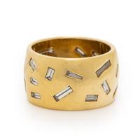 YELLOW GOLD AND DIAMOND BAND