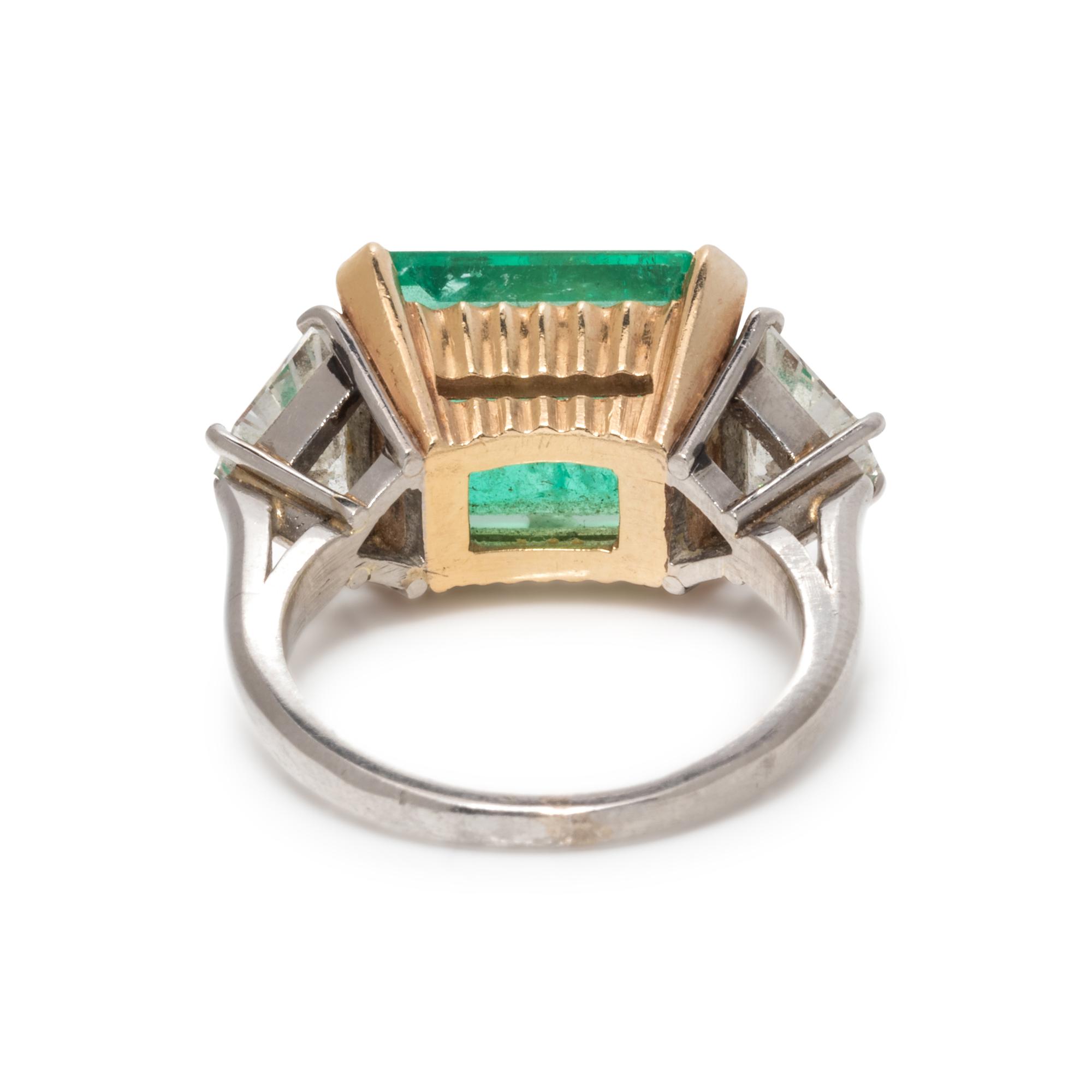 EMERALD AND DIAMOND RING