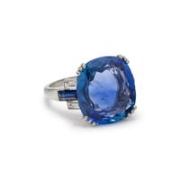 SAPPHIRE AND DIAMOND RING