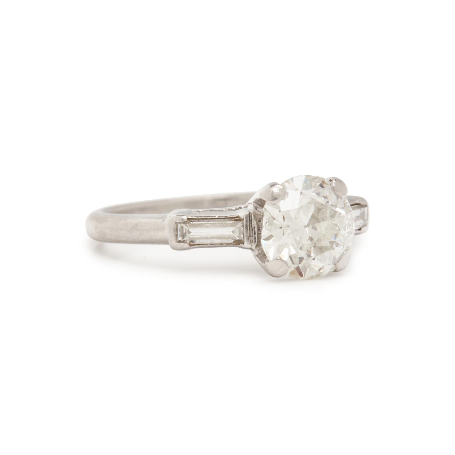 DIAMOND RING
