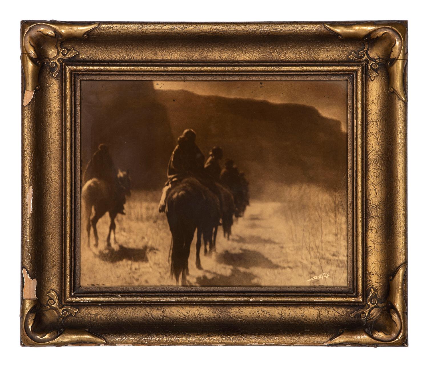 CURTIS, Edward (1868-1952), photographer. The Vanishing Race .