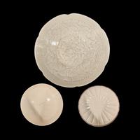Two Chinese Ding Style Bowls and a Qingbai Glazed Bowl, Song Dynasty or Later 宋或以後 定窯及青白釉碗三隻