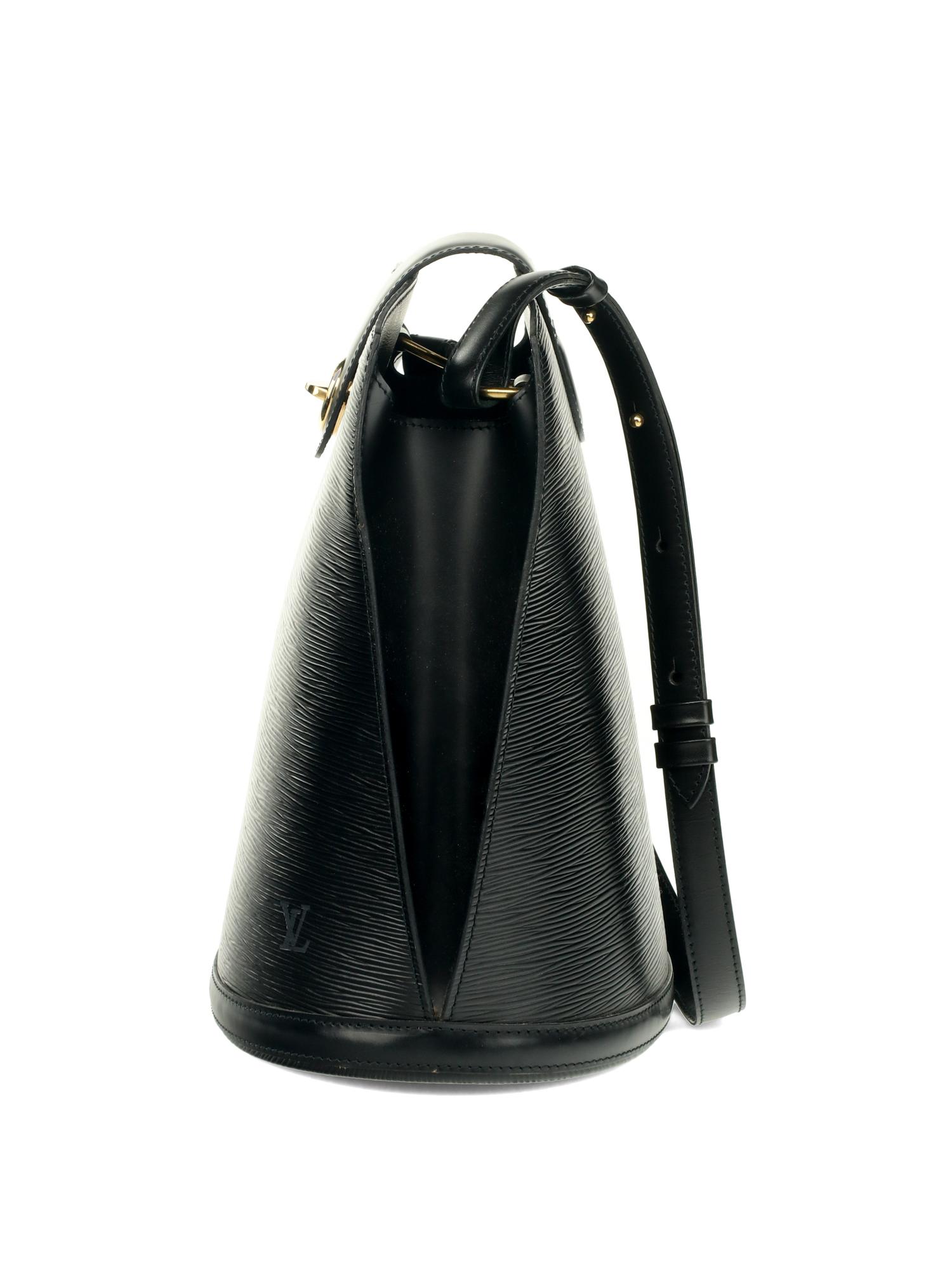 Louis Vuitton Black Epi Leather Cluny Bag