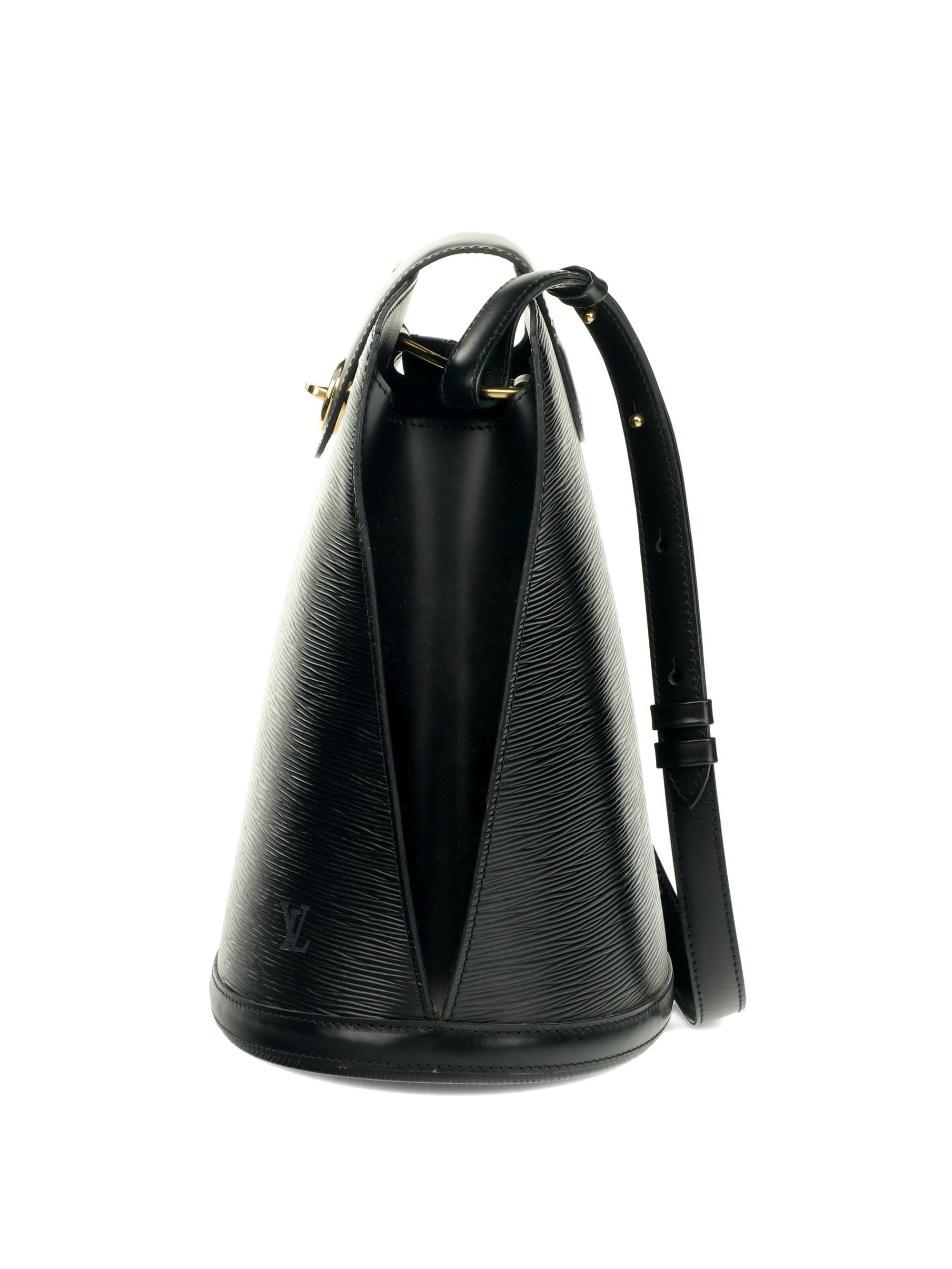 Louis Vuitton Black Epi Leather Cluny Bag