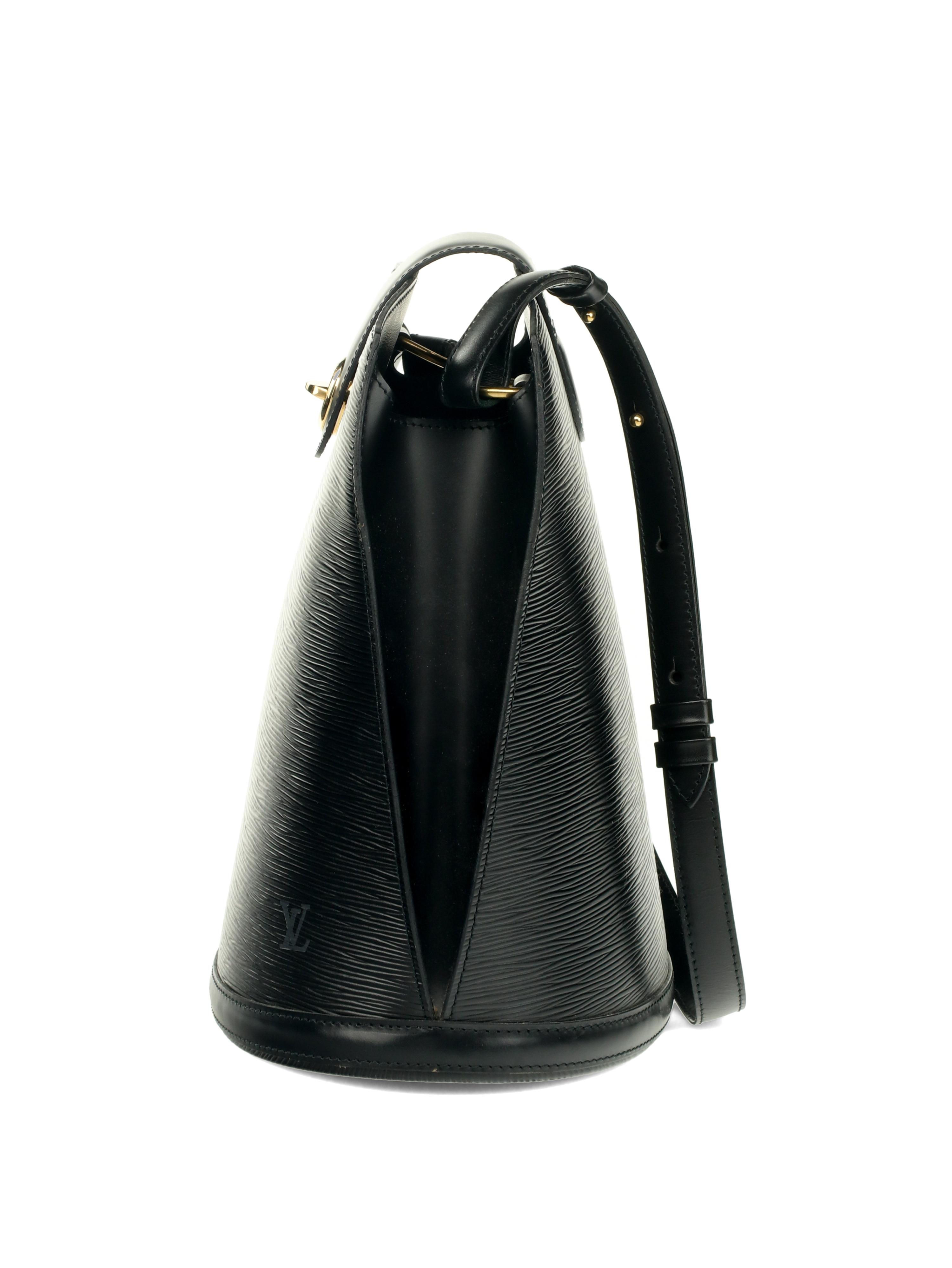 Louis Vuitton Black Epi Leather Cluny Bag