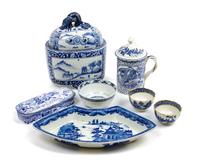 A Group of Chinese Export Porcelain Articles Height of first 9 1/2 inches.