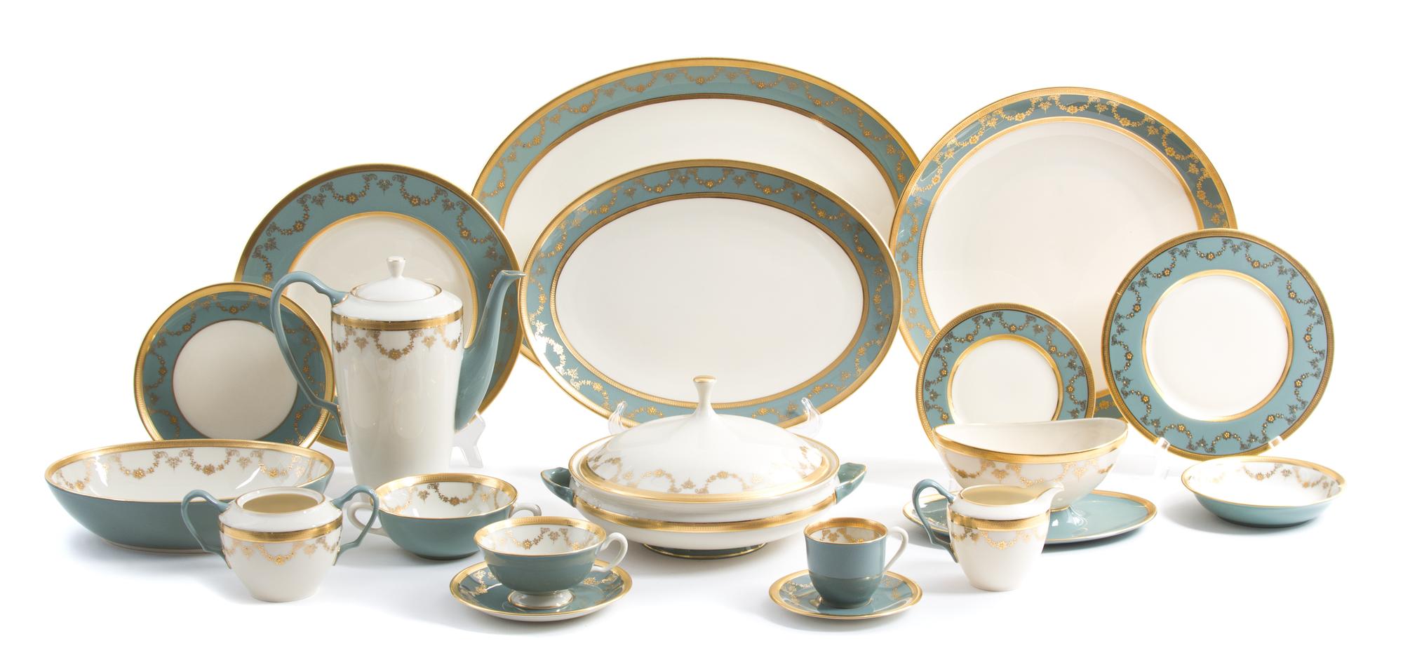A Lenox Porcelain Dinner Service Diameter of dinner plate 10 1/2 inches. — 20TH CENTURY