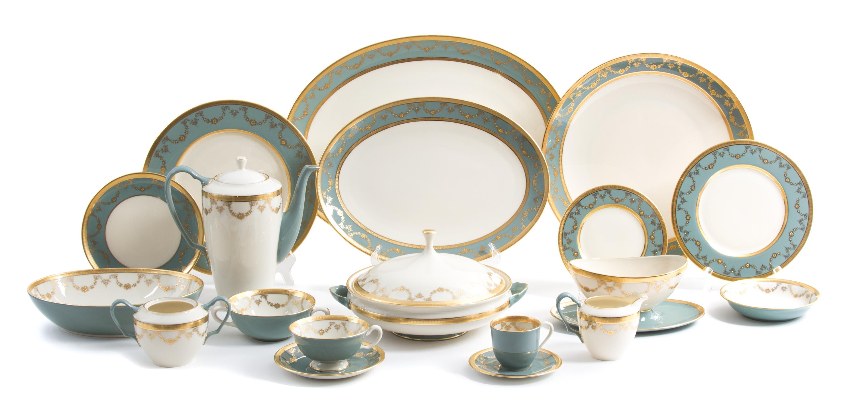 A Lenox Porcelain Dinner Service Diameter of dinner plate 10 1/2 inches. — 20TH CENTURY