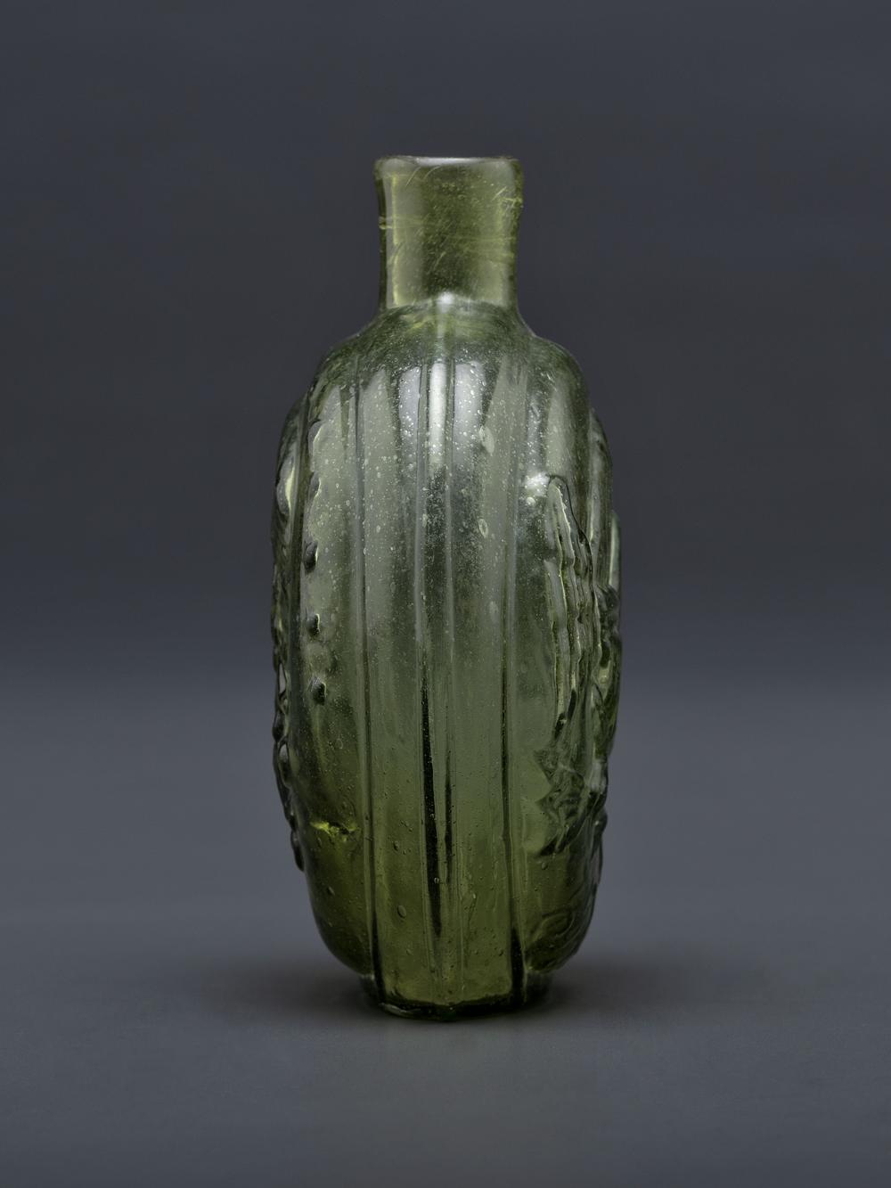 <div><!--block--><strong>A Molded-Glass Flask in Yellow-Green</strong></div>