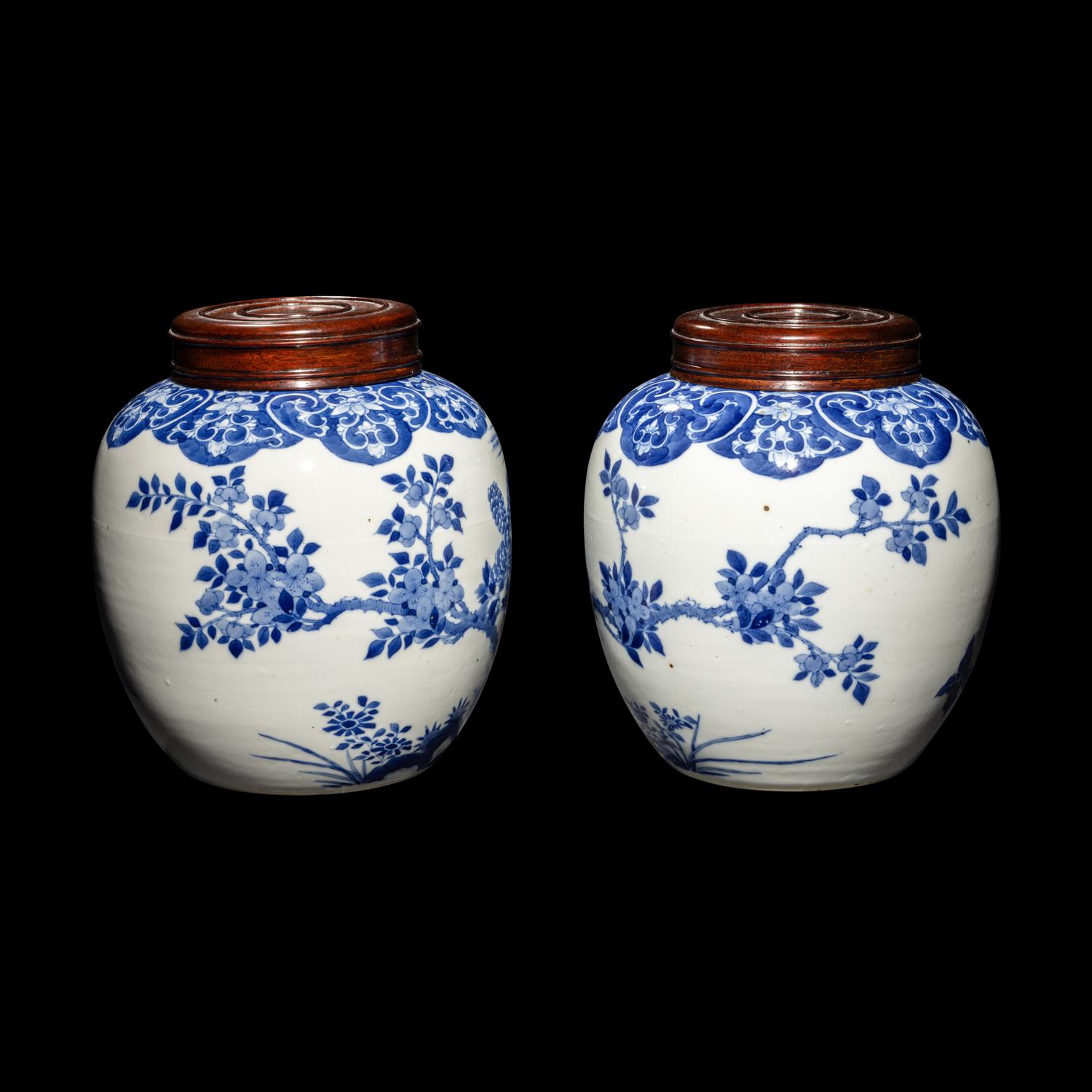 A Pair of Chinese Blue and White Porcelain 'Peonies and Pheasant' Ginger Jars, Guangxu Period 清光緒 青花牡丹錦鷄圖蓋罐一對