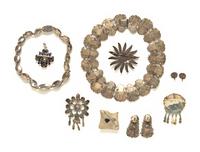 NINE PIECES OF AMETHYST JEWELRY