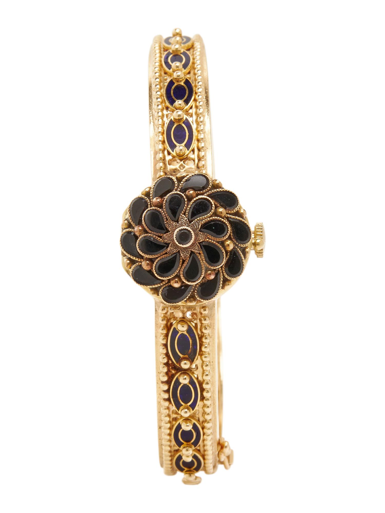 YELLOW GOLD AND ONYX WATCH AND RING