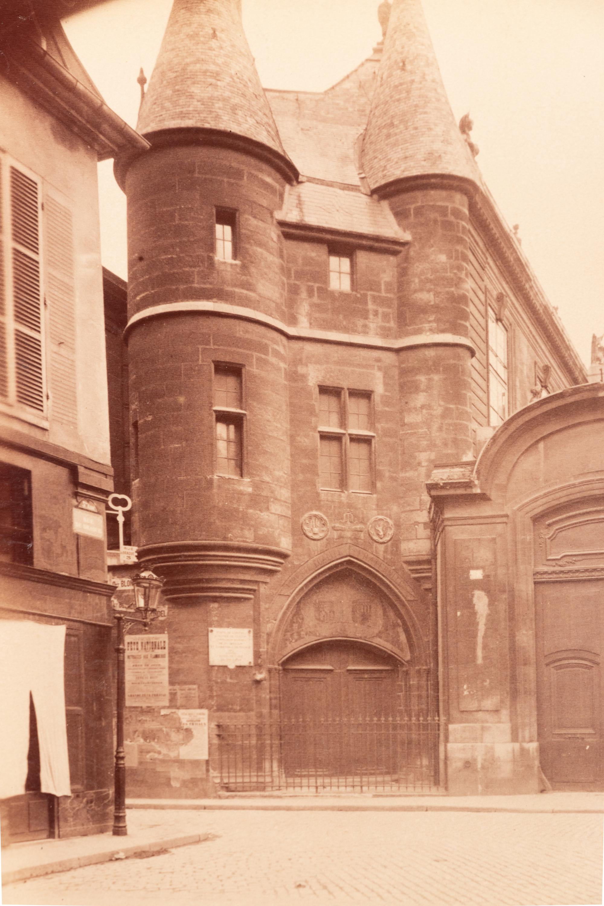 A group of five photographs depicting Paris ( Les Archives - rue des Francs Bourgeois , 1899-1900; Annexe de l'Hôtel Dieu, rue de la Bucherie, cour Saint Julien , 1902-1903; H ô tel de Chanac [cour], 127 rue de Grenelle , 1907; Saint-M é dard, 1926; Avenue de l'Observatoire , 1899-1900)