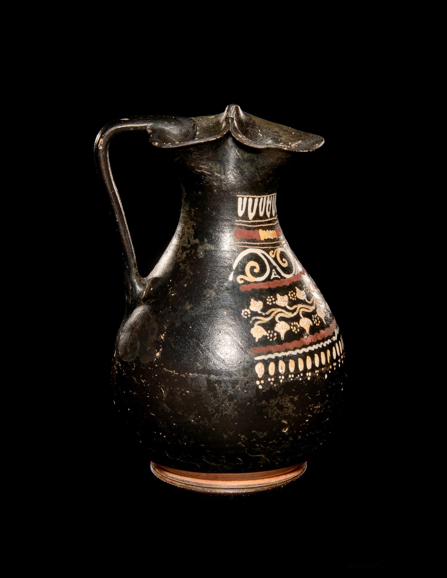 An Apulian Gnathian-Ware Trefoil Oinochoe