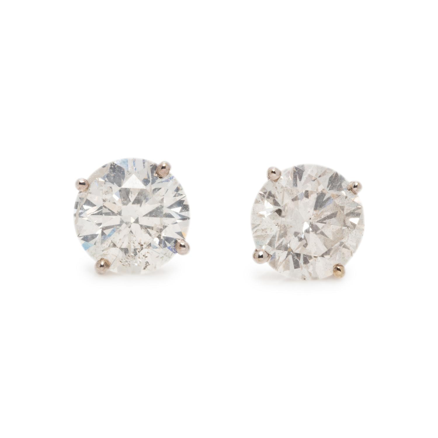 DIAMOND STUD EARRINGS