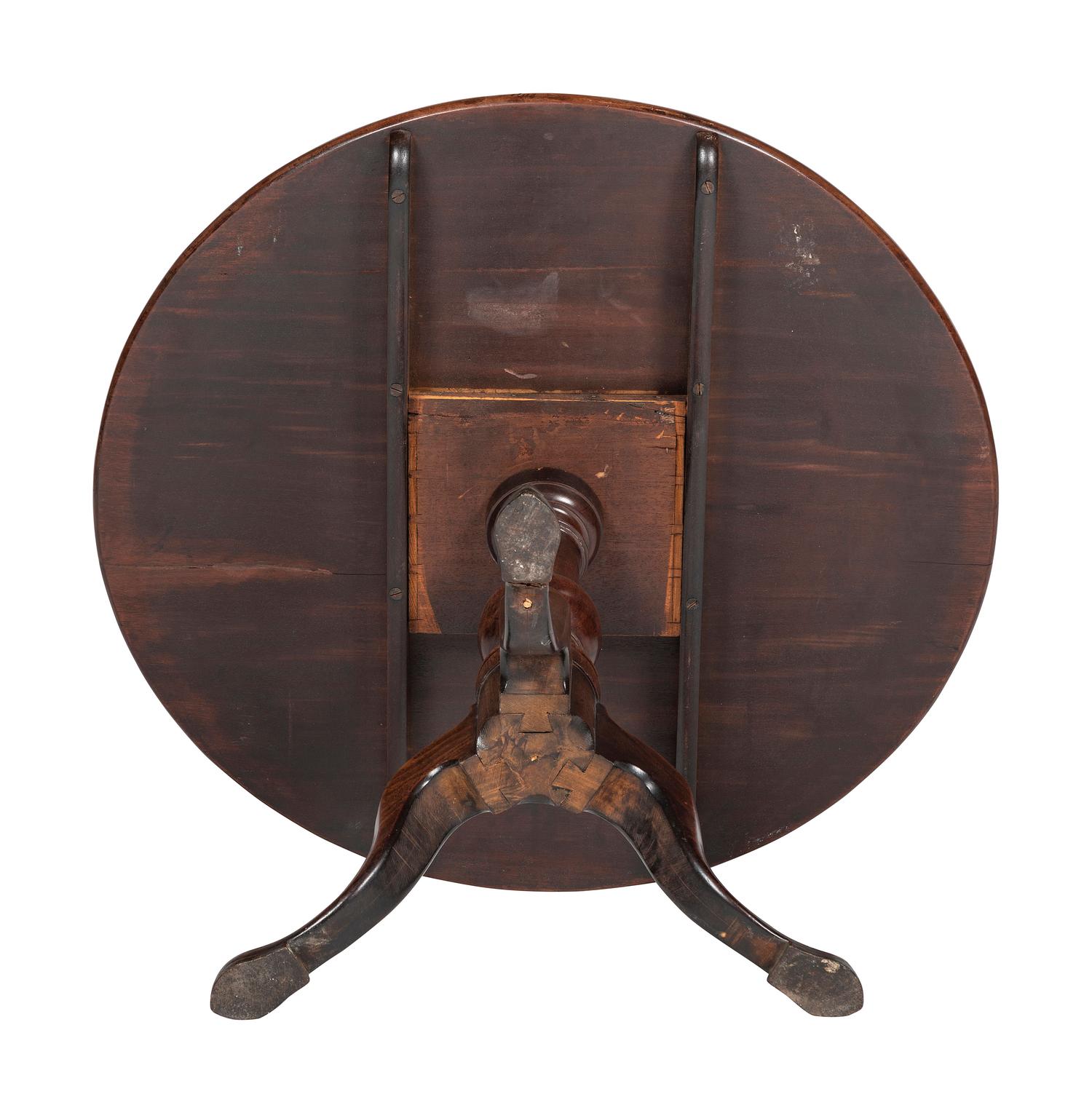 A Queen Anne Style Mahogany Tilt-Top Table