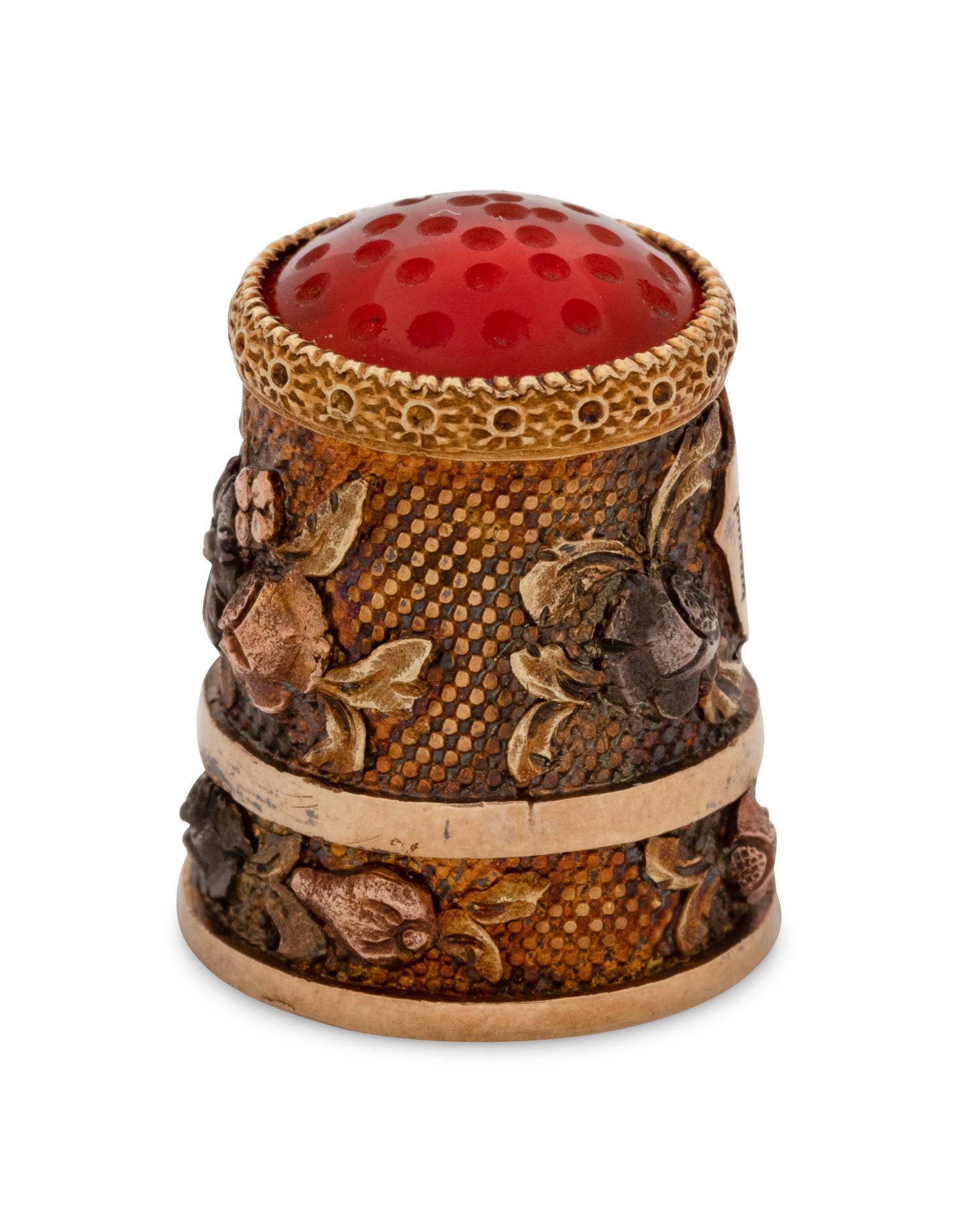 A Continental Gold, Silver and Hardstone Inset Child's Thimble