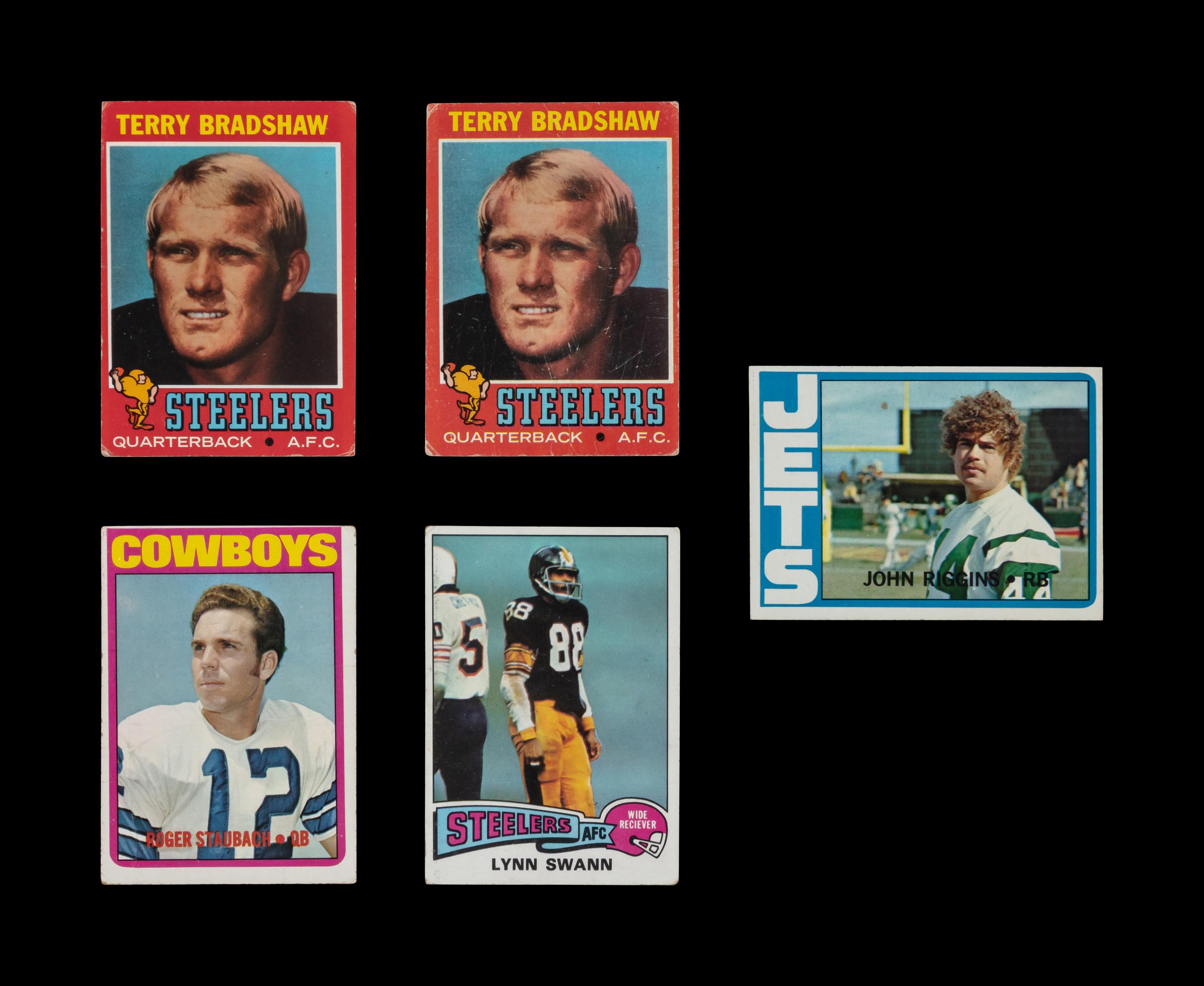 A Collection of Hall of Fame Football Rookie Cards (18)