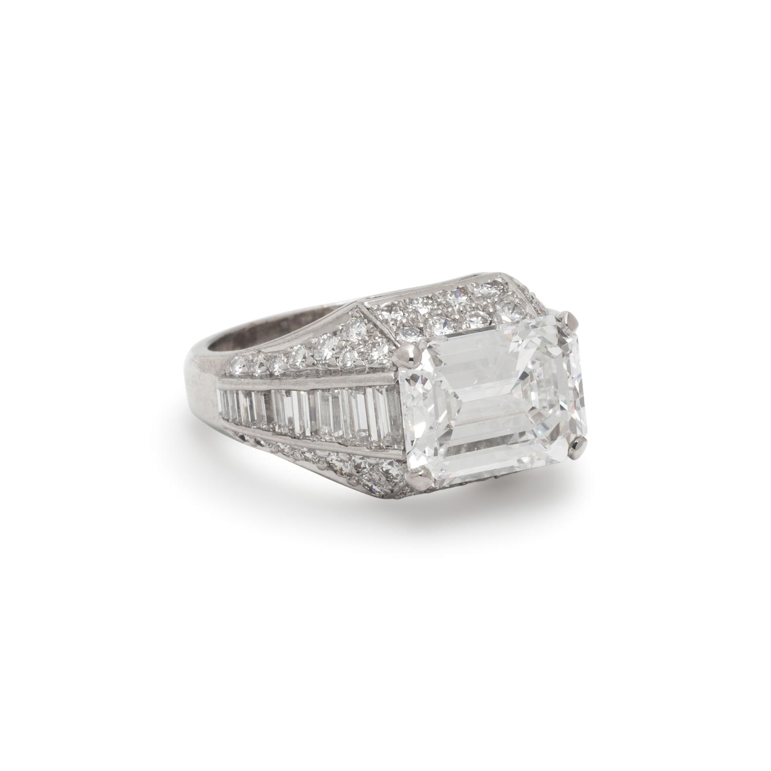 BULGARI, EMERALD CUT DIAMOND AND DIAMOND 'TROMBINO' RING