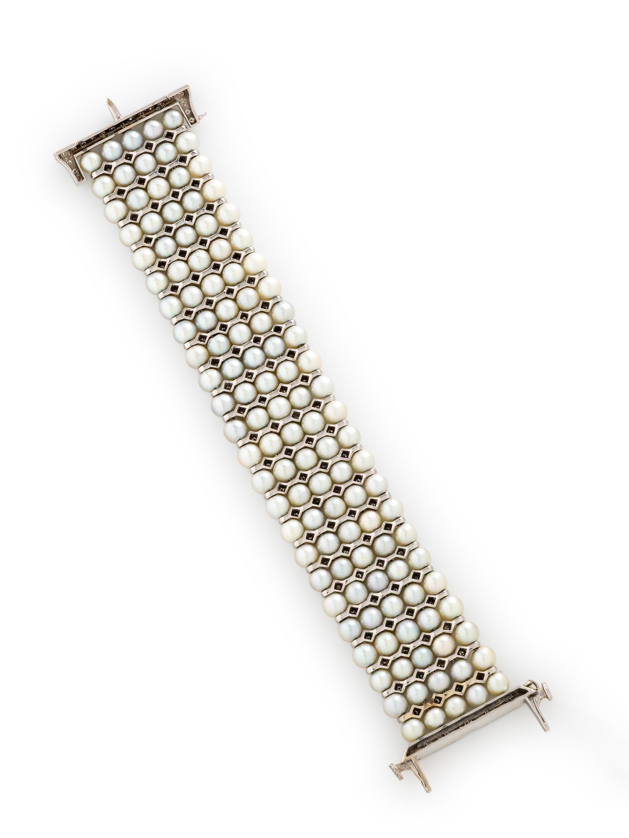 CULTURED PEARL AND DIAMOND BRACELET