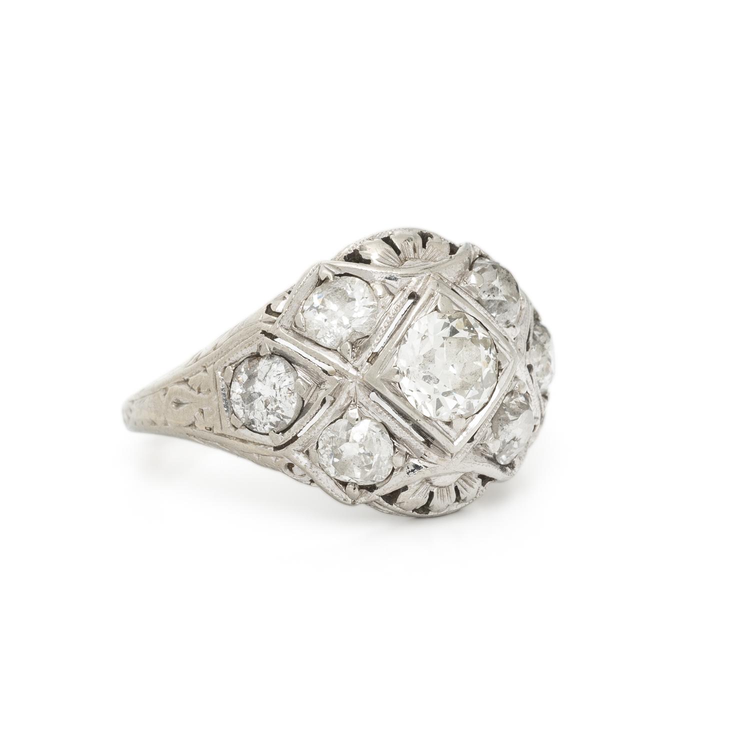 DIAMOND AND WHITE GOLD RING