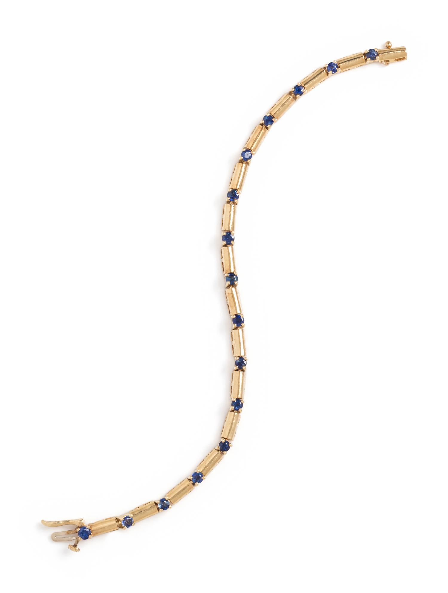 YELLOW GOLD AND SAPPHIRE BRACELET