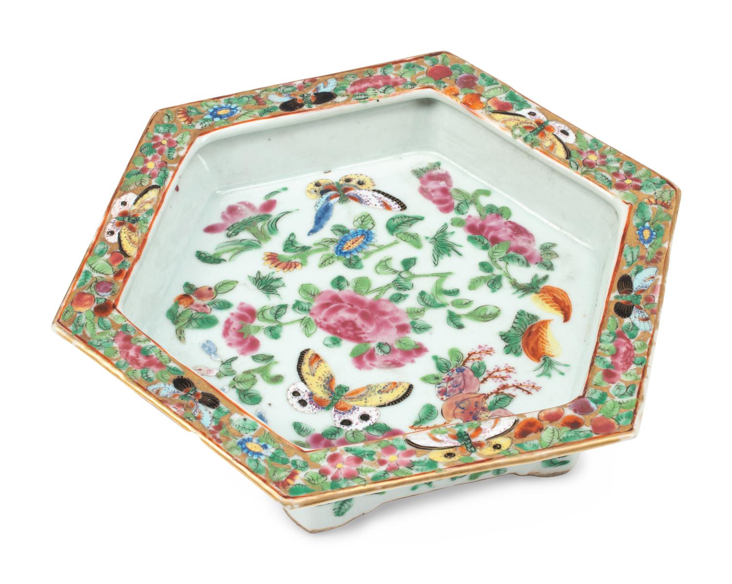 Three Chinese Export Rose Medallion Porcelain Cache Pots with Trays