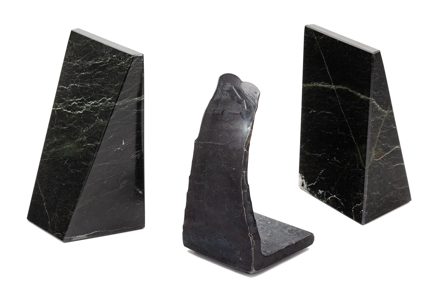A Pair of Marble Book Ends Height 7 inches. — 20TH CENTURY