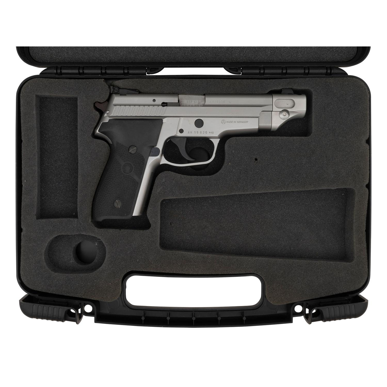 *Sig Sauer P229S .357 Sig in Box with Accessories